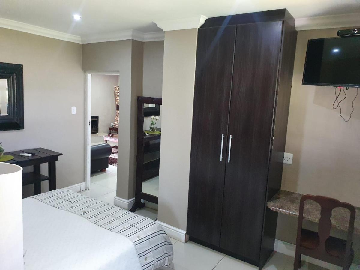 Mi Casa Guest House Uitenhage Εξωτερικό φωτογραφία