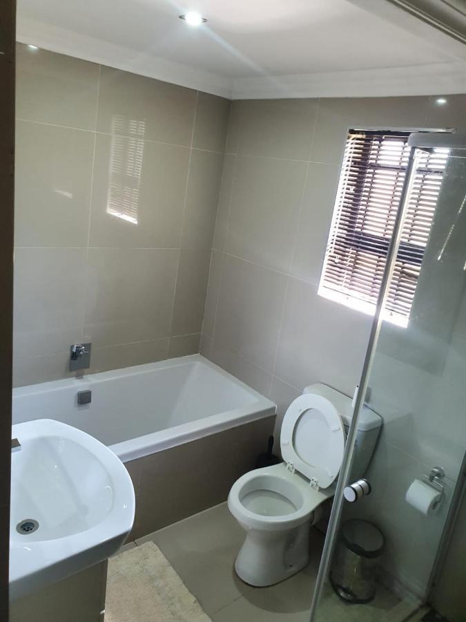 Mi Casa Guest House Uitenhage Εξωτερικό φωτογραφία